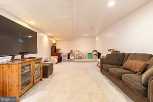 602 Dunburry Dr, Ambler, PA 19002 - Photo 32