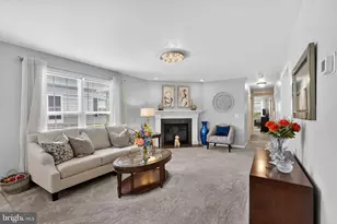 411 Honeysuckle Ln, Blue Bell, PA 19422 - Photo 4