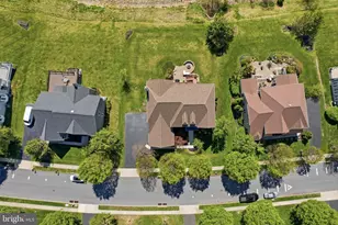 512 Championship Dr, Harleysville, PA 19438 - Photo 82