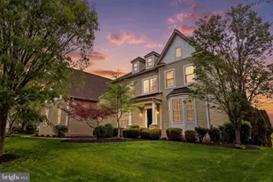 512 Championship Dr, Harleysville, PA 19438 - Photo 2