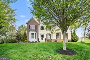 825 Clubhouse Dr, Harleysville, PA 19438 - Photo 4