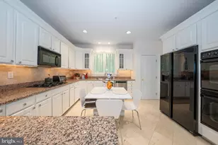 416 Spring Garden Ln, Conshohocken, PA 19428 - Photo 8