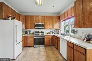 44 Stuart Dr, Norristown, PA 19401 - Photo 14