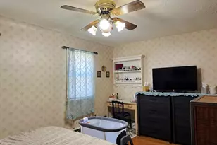 708 E Fornance St, Norristown, PA 19401 - Photo 24