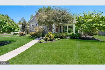 2002 Lantern Lane, Oreland, PA 19075 - Photo 2