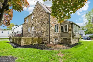 123 Montgomery Ave, Norristown, PA 19401 - Photo 10