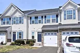 1717 Lisa Ct, Hatfield, PA 19440 - Photo 2