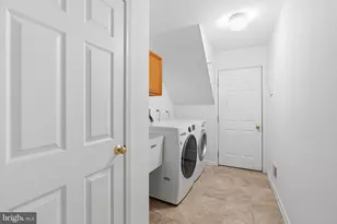 2806 Nighthawk Cir, Audubon, PA 19403 - Photo 22