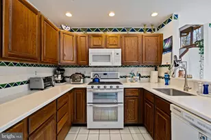 635 Harts Ridge Rd, Conshohocken, PA 19428 - Photo 10