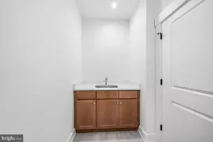 114 E 4th Ave, Conshohocken, PA 19428 - Photo 12