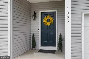 1083 Smyth Ln, Pennsburg, PA 18073 - Photo 2