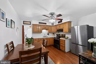 132 E 3rd Ave, Conshohocken, PA 19428 - Photo 2