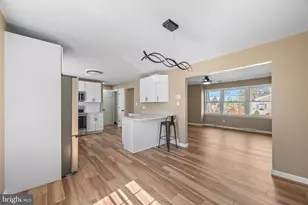323 Edgewood Ave, Lansdale, PA 19446 - Photo 12