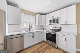 323 Edgewood Ave, Lansdale, PA 19446 - Photo 16