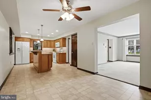 328 Courtland Ave, Harleysville, PA 19438 - Photo 6