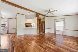 36 Bentwood Cir, Harleysville, PA 19438 - Photo 2