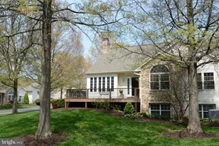 182 Lion's Gate Cir, Souderton, PA 18964 - Photo 4