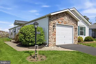 351 Farm Ln, North Wales, PA 19454 - Photo 2