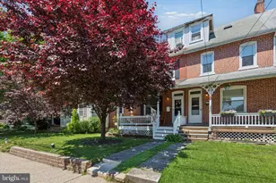 347 York Ave, Lansdale, PA 19446 - Photo 2