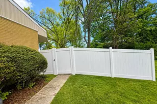 810 N Limekiln Pike, Ambler, PA 19002 - Photo 36