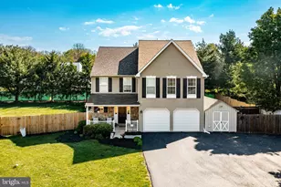 197 W 8th St, Pennsburg, PA 18073 - Photo 1