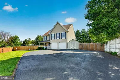 197 W 8th Street, Pennsburg, PA 18073 - Photo 2
