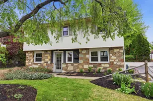918 New Hope St, Norristown, PA 19401 - Photo 1