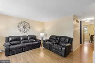 1006 N York Rd, Willow Grove, PA 19090 - Photo 2