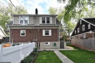 1318 Cherry St, Pottstown, PA 19464 - Photo 16