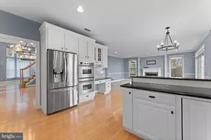 1102 Riverview Ln, Conshohocken, PA 19428 - Photo 8