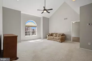 90 Stuart Dr, Norristown, PA 19401 - Photo 12