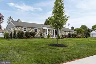 3936 Martin Rd, Huntingdon Valley, PA 19006 - Photo 2