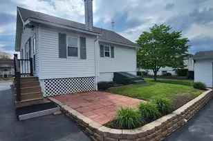 1029 E Philadelphia Ave, Gilbertsville, PA 19525 - Photo 4