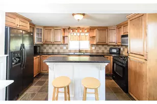 374 Dehaven St, Conshohocken, PA 19428 - Photo 6