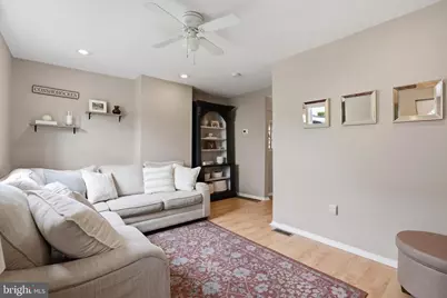 102 Cedar Avenue, Conshohocken, PA 19428 - Photo 2