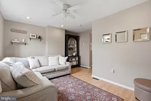 102 Cedar Ave, Conshohocken, PA 19428 - Photo 2