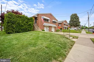19 Loney St, Jenkintown, PA 19046 - Photo 2