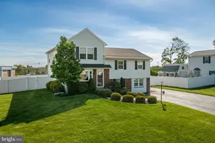 225 Arundel Ave, Horsham, PA 19044 - Photo 2