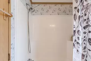 120 Bratton Dr, Norristown, PA 19403 - Photo 18