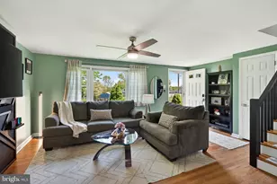 83 Hawthorne Ave, Gilbertsville, PA 19525 - Photo 6