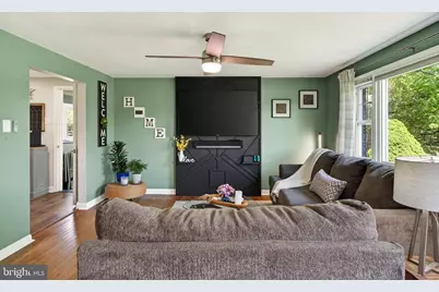 83 Hawthorne Avenue, Gilbertsville, PA 19525 - Photo 4