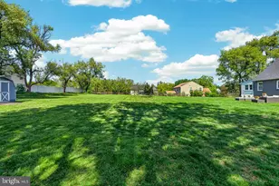 83 Hawthorne Ave, Gilbertsville, PA 19525 - Photo 40