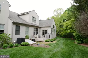 271 Country Club Dr, Telford, PA 18969 - Photo 8
