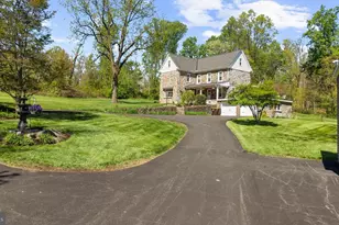 144 Snyder Rd, Pottstown, PA 19464 - Photo 2