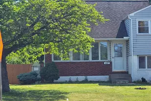 635 W County Line Rd, Hatboro, PA 19040 - Photo 2