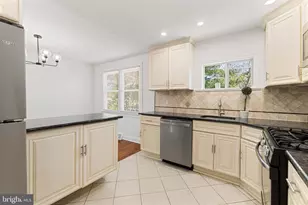 1325 Osbourne Ave, Abington, PA 19001 - Photo 10