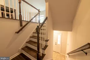 3062 Davenport Wy, Pennsburg, PA 18073 - Photo 2