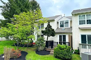 1853 Hood Ln, Maple Glen, PA 19002 - Photo 4
