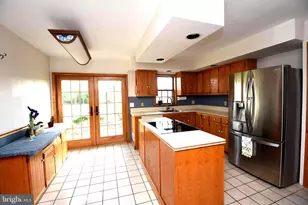 800 Diminjan Ln, Harleysville, PA 19438 - Photo 4