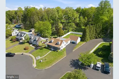 337 Surrey Lane, Hatboro, PA 19040 - Photo 2